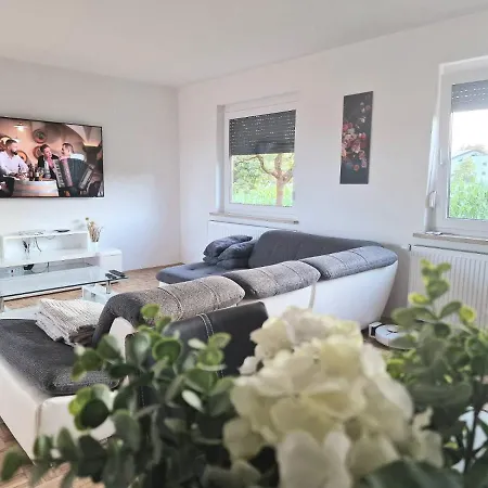 Orange House Sempeter *