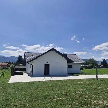 Nyaraló Orange House Sempeter *