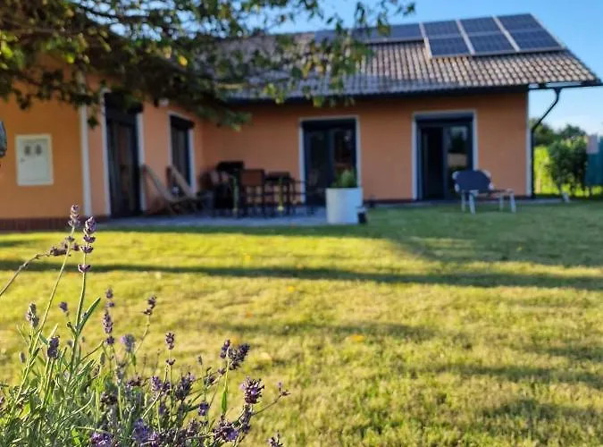 Počitniška hiša Orange House Sempeter Sempeter v Savinjski Dolini